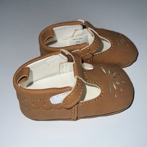 🛍Cute Little GIRLS SHOES size 0-3 MONTHS